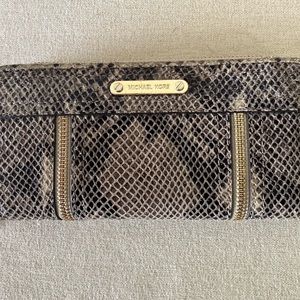 Michael Kors wallet